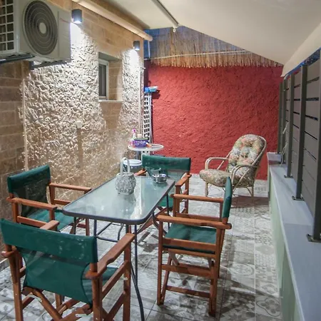 A * Argostoli (Kefalonia)